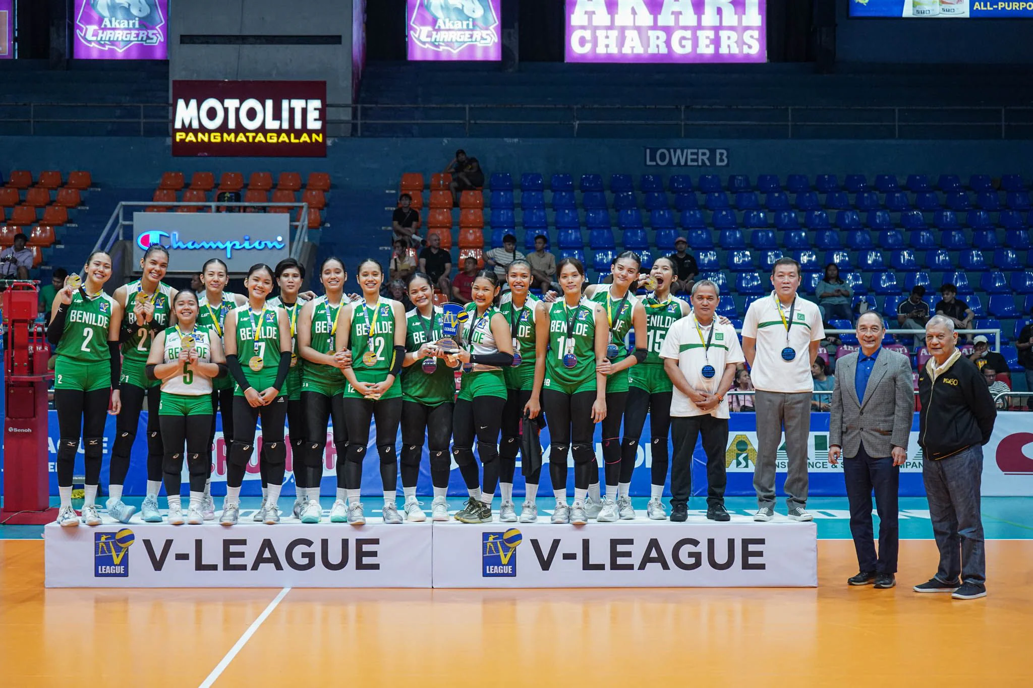 Coaches Emphasize Teamwork Ahead of Finals