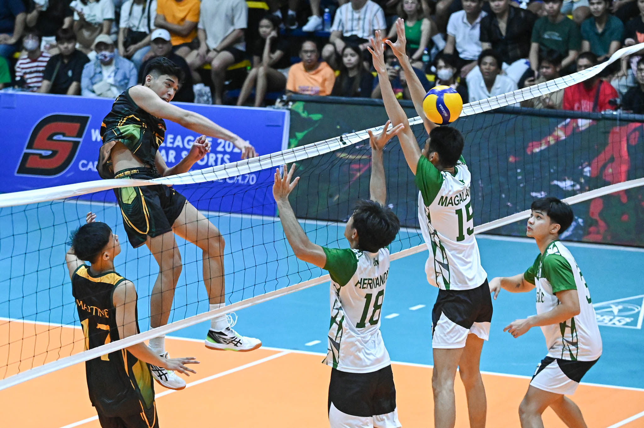 FEU shocks La Salle, earns lead share