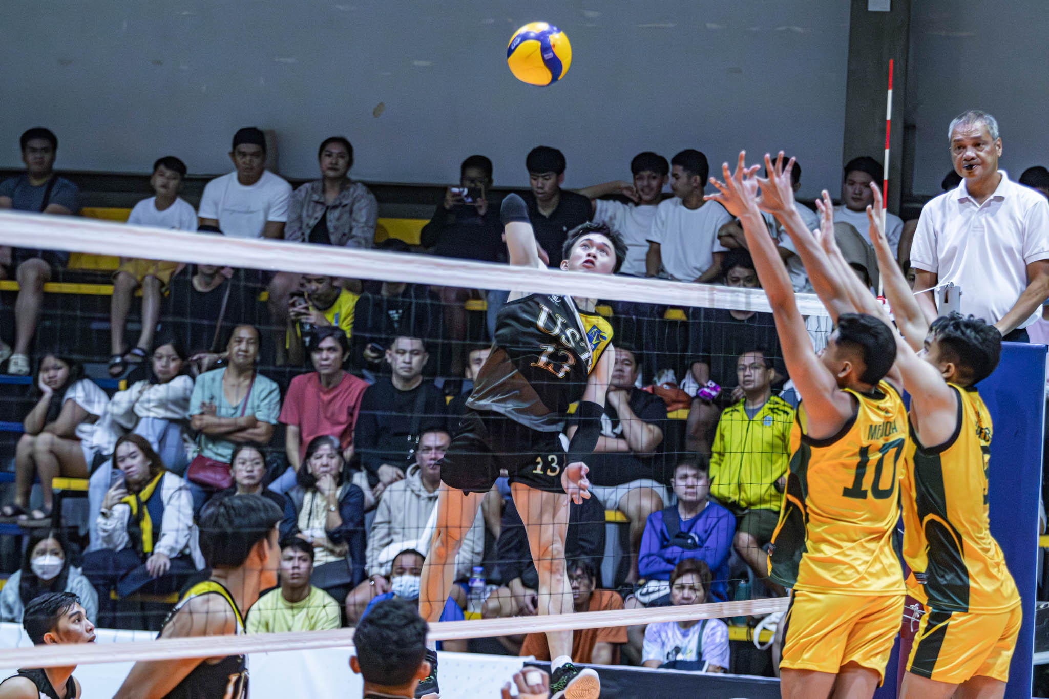 Ateneo, UST duel for lead