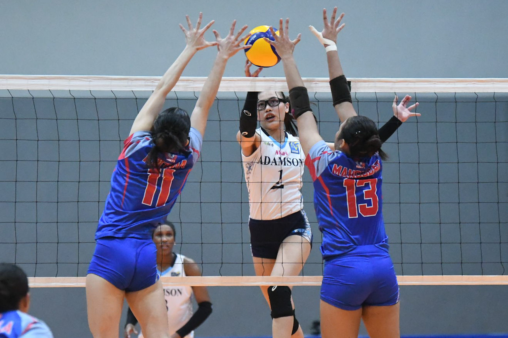Nitura powers Adamson past Arellano to tighten grip on top spot