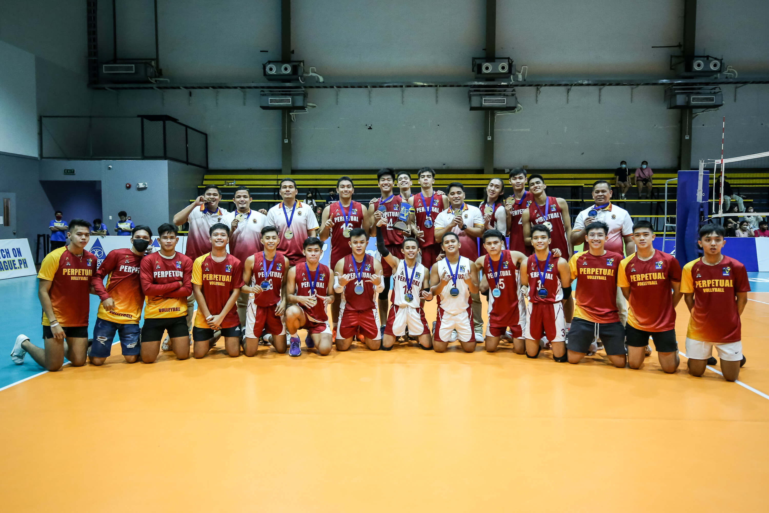 Perpetual bags bronze, downs Ateneo