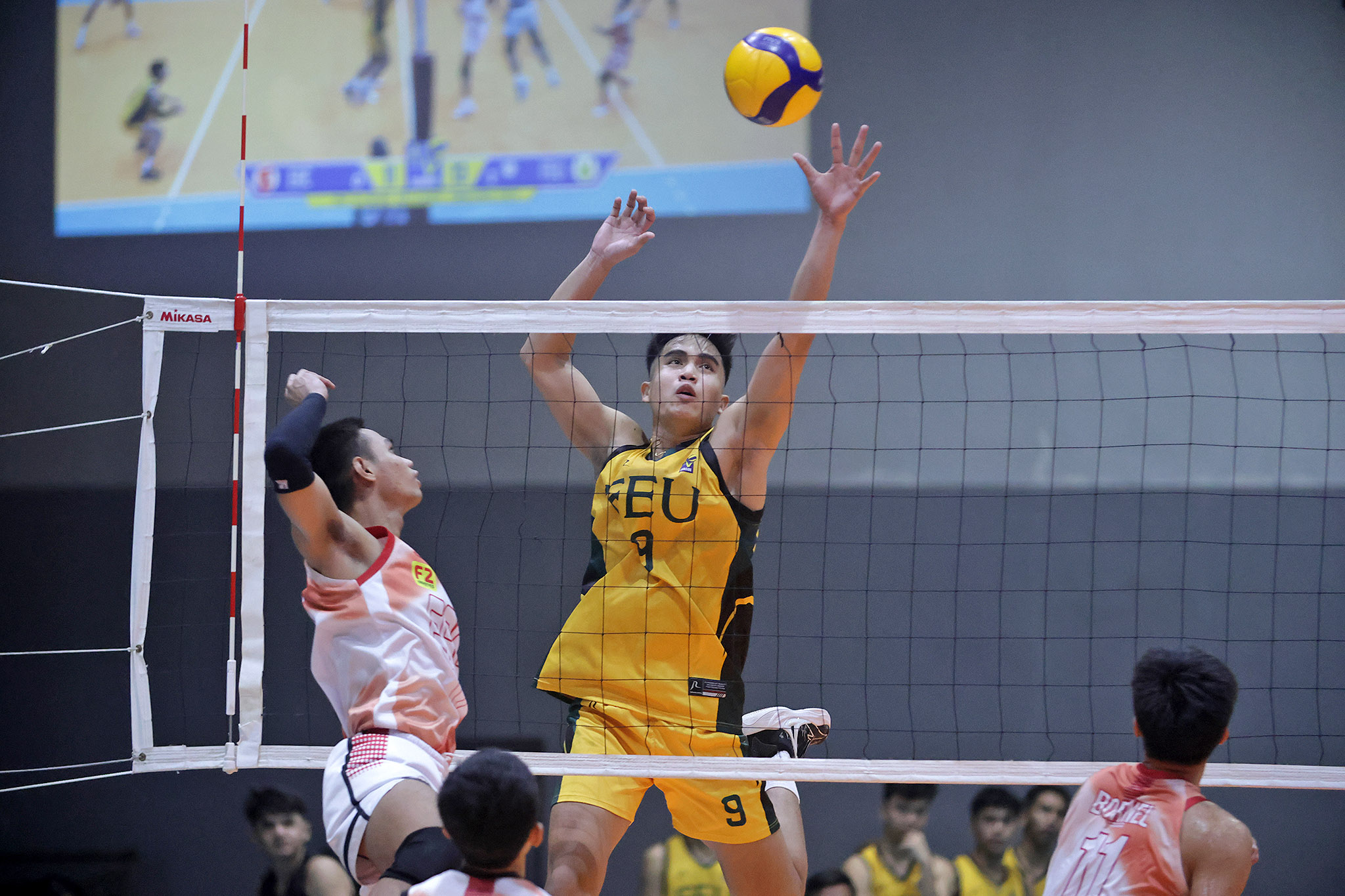 FEU stays alive in semis race, dumps EAC