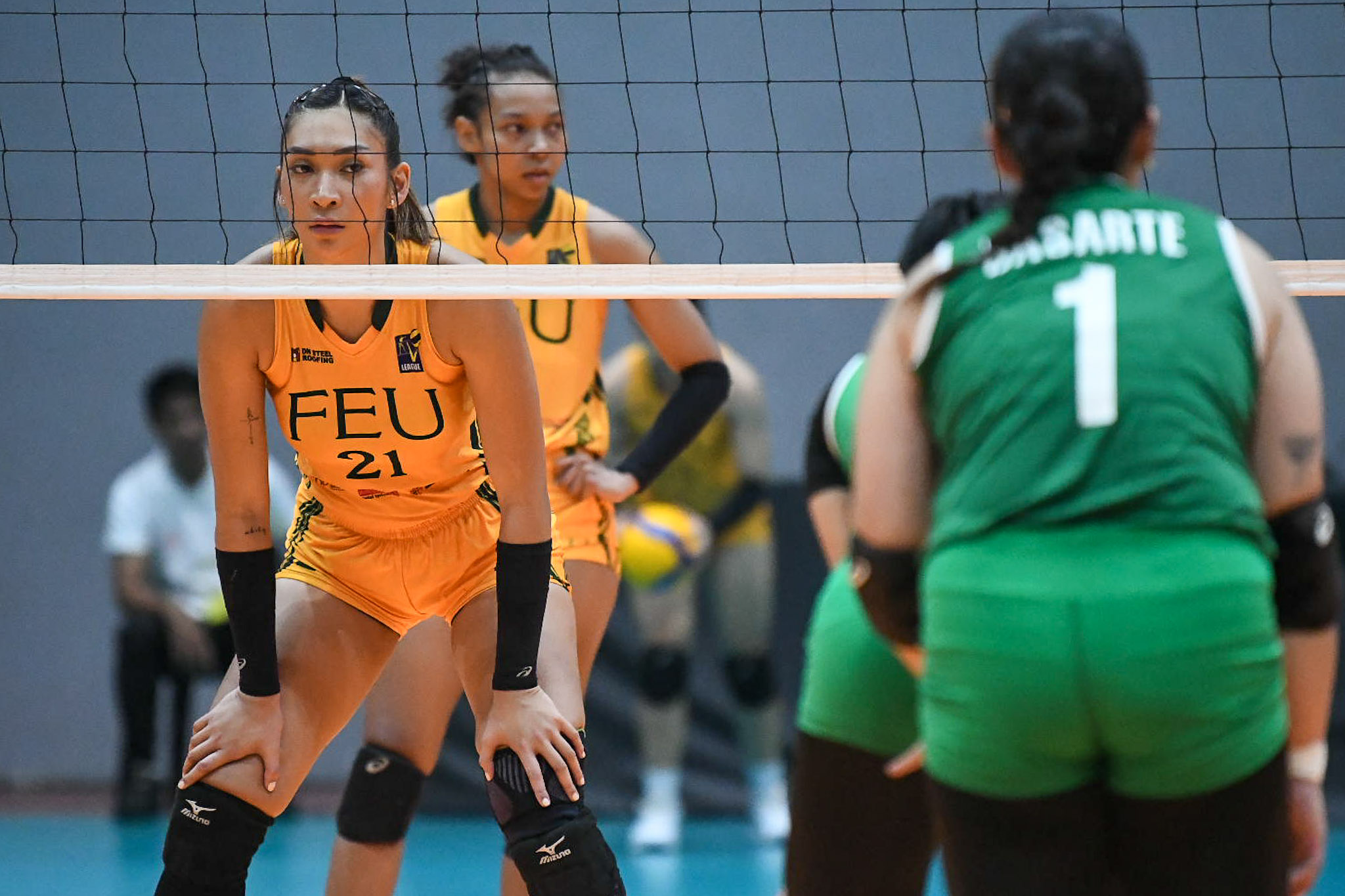 FEU denies Benilde's reverse sweep, extends streak to 3