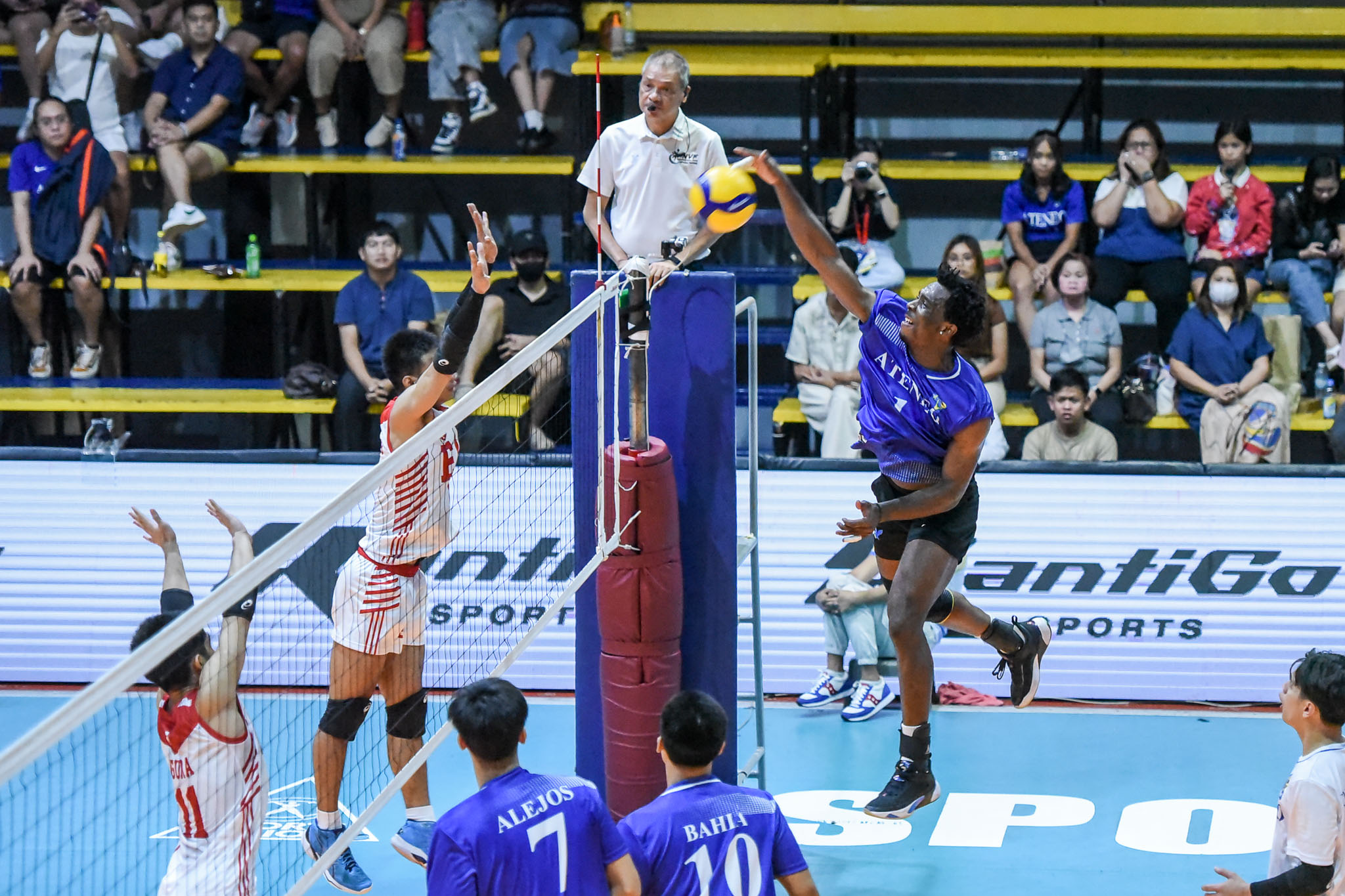 Ateneo mows down EAC to launch title drive