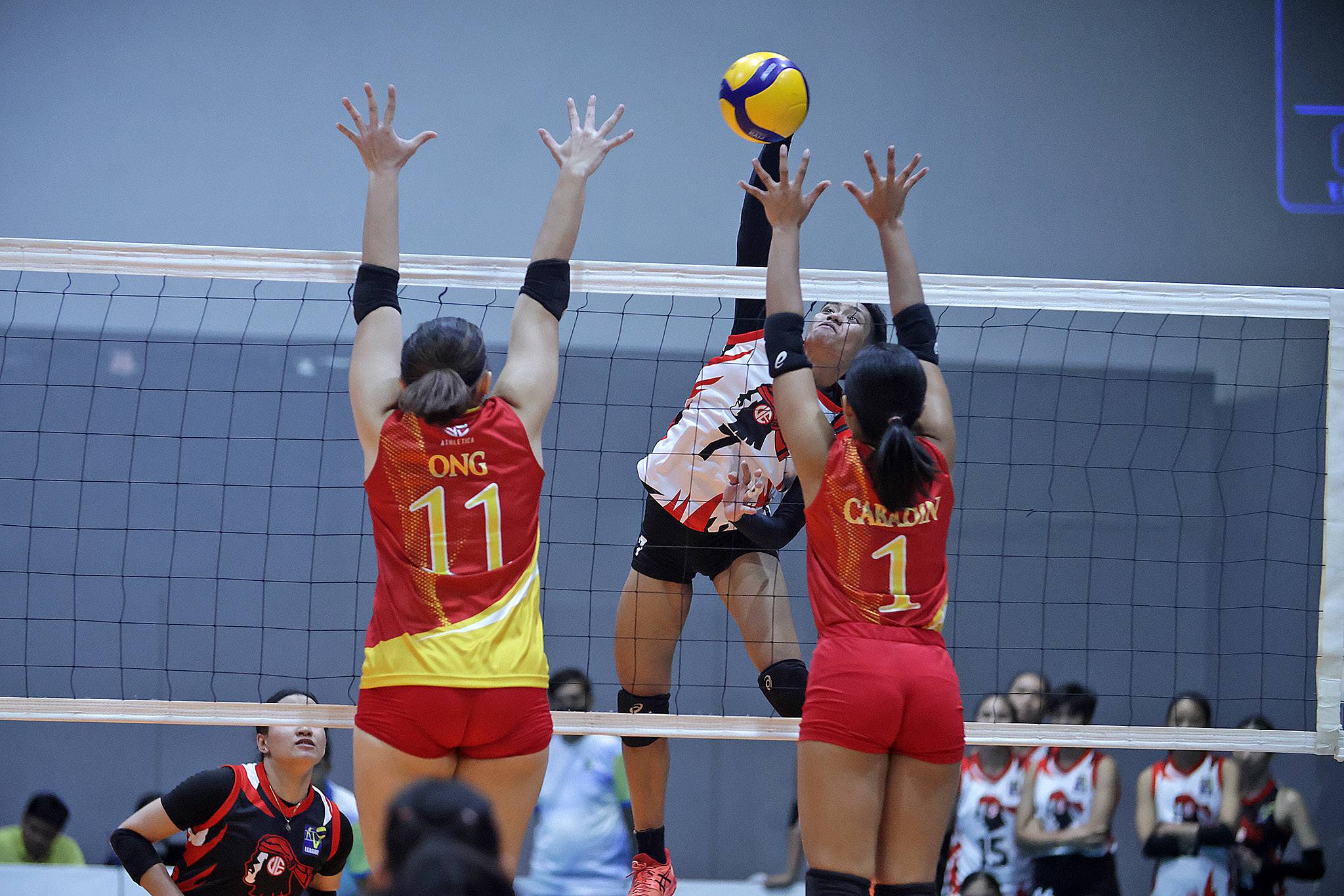 UE repels Mapua for second straight win