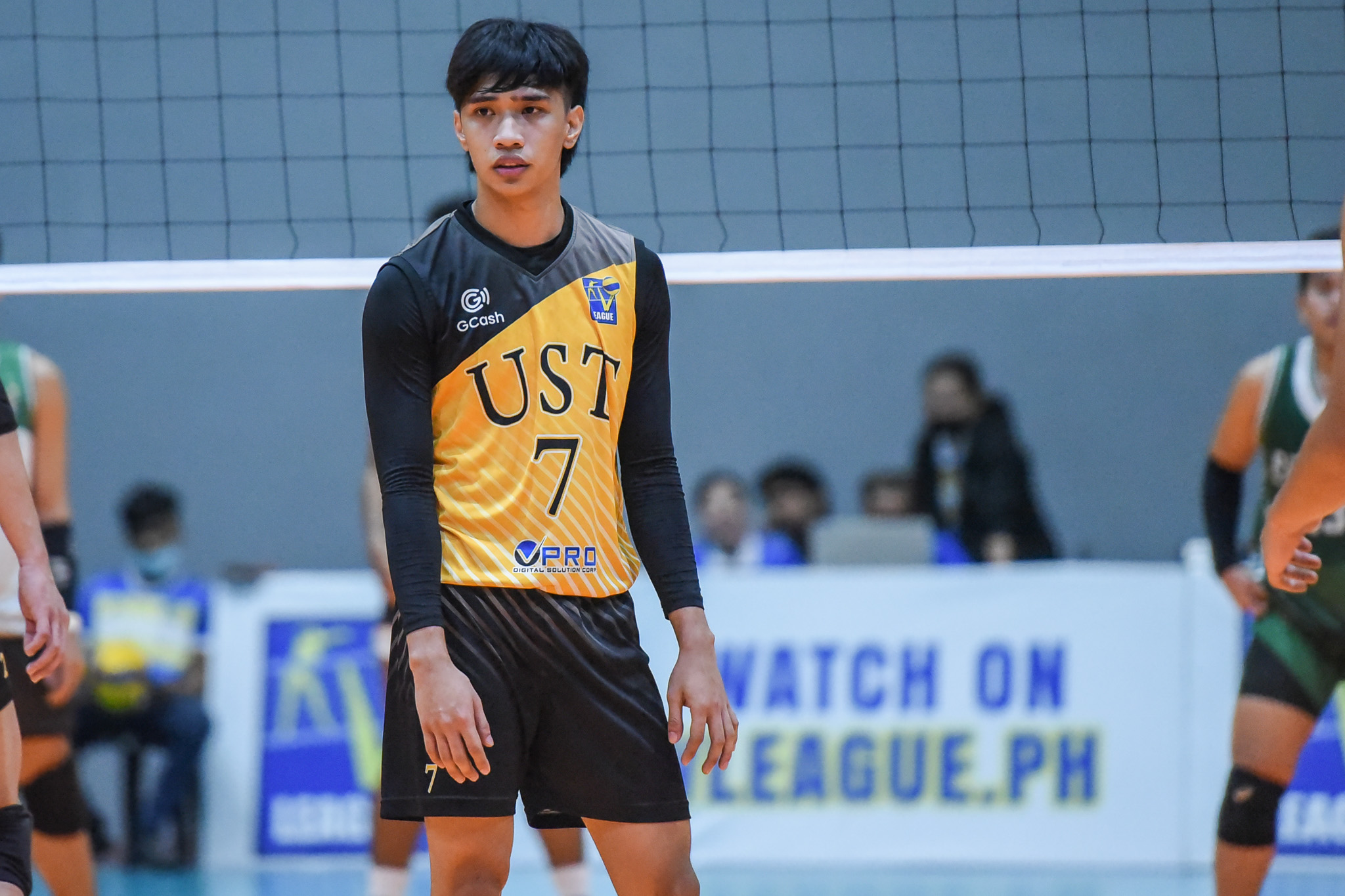 Dux Yambao looks to develop chemistry with UST in V-League