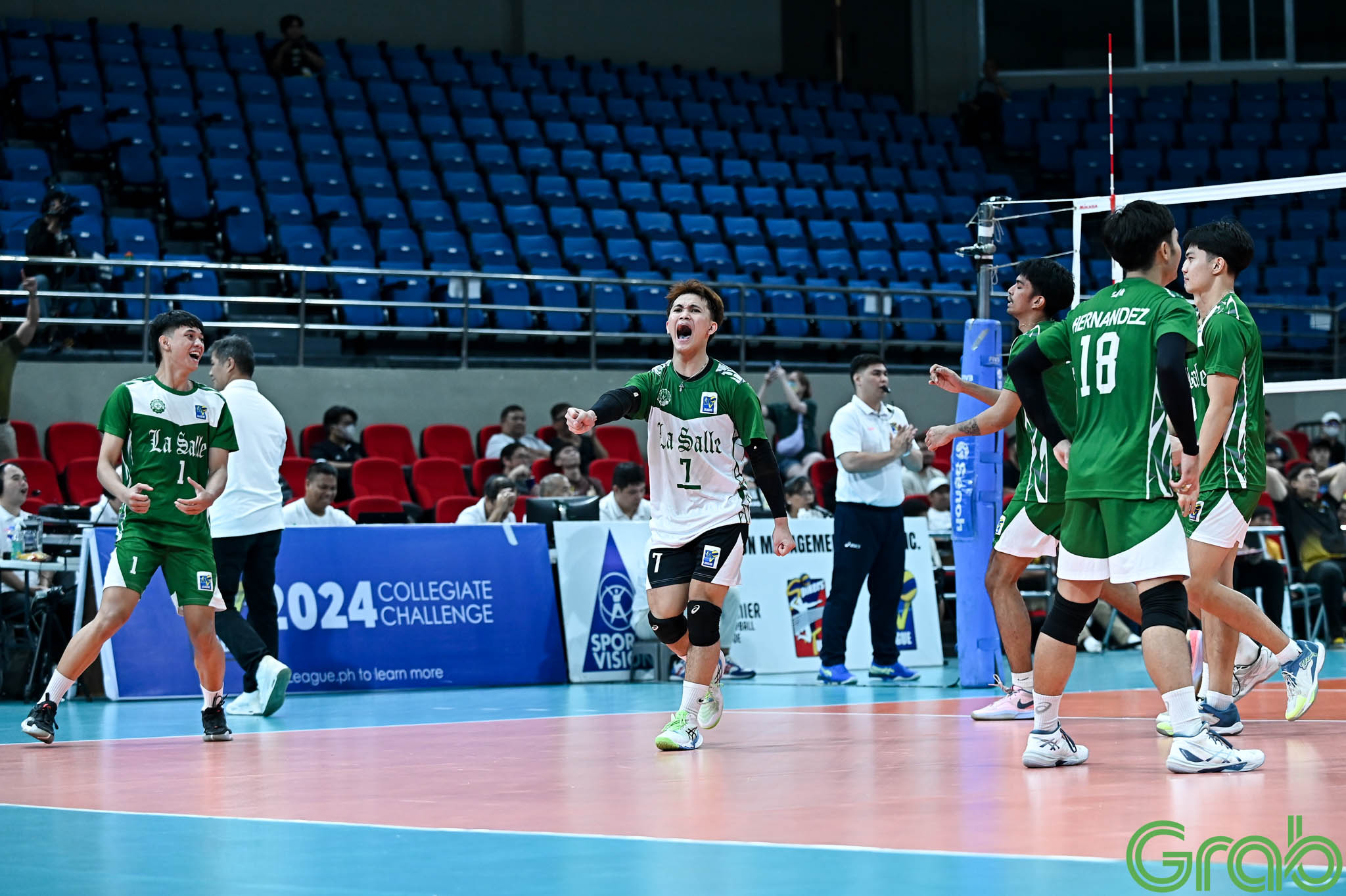 La Salle halts UST, forces decider