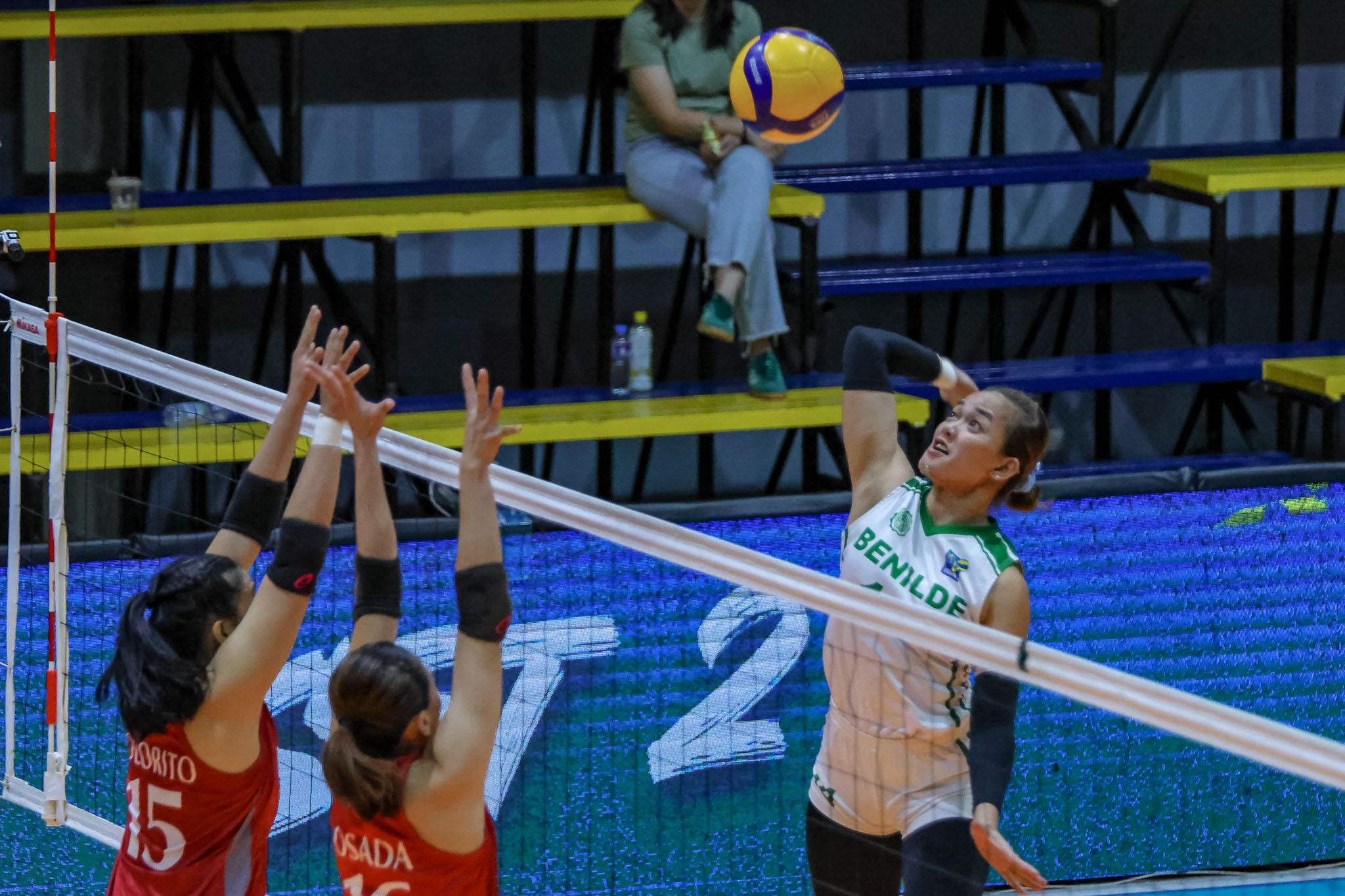 St. Benilde clips Lyceum, nips UP for last semis seat