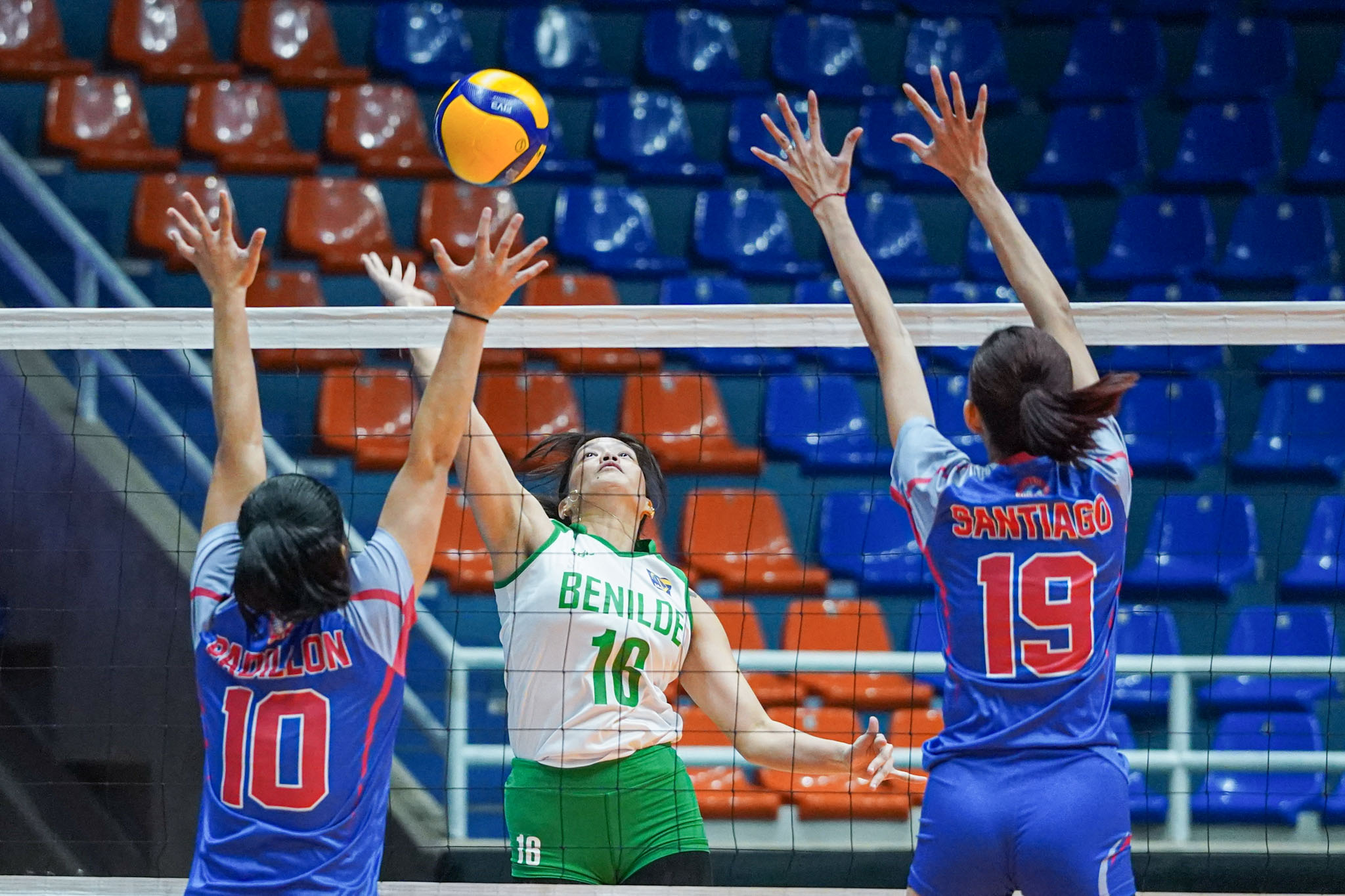 Semis-bound Benilde surges past Arellano