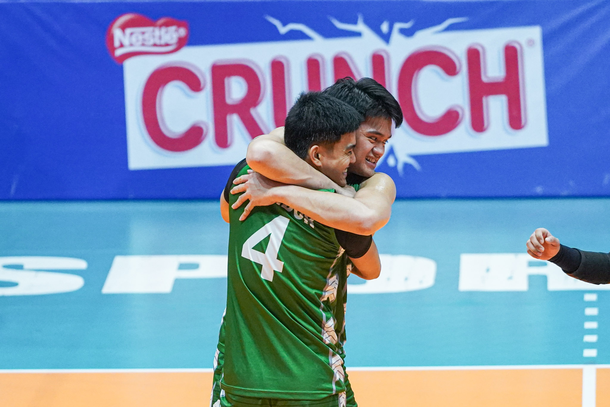 La Salle completes elims sweep, spoils Ybanez return