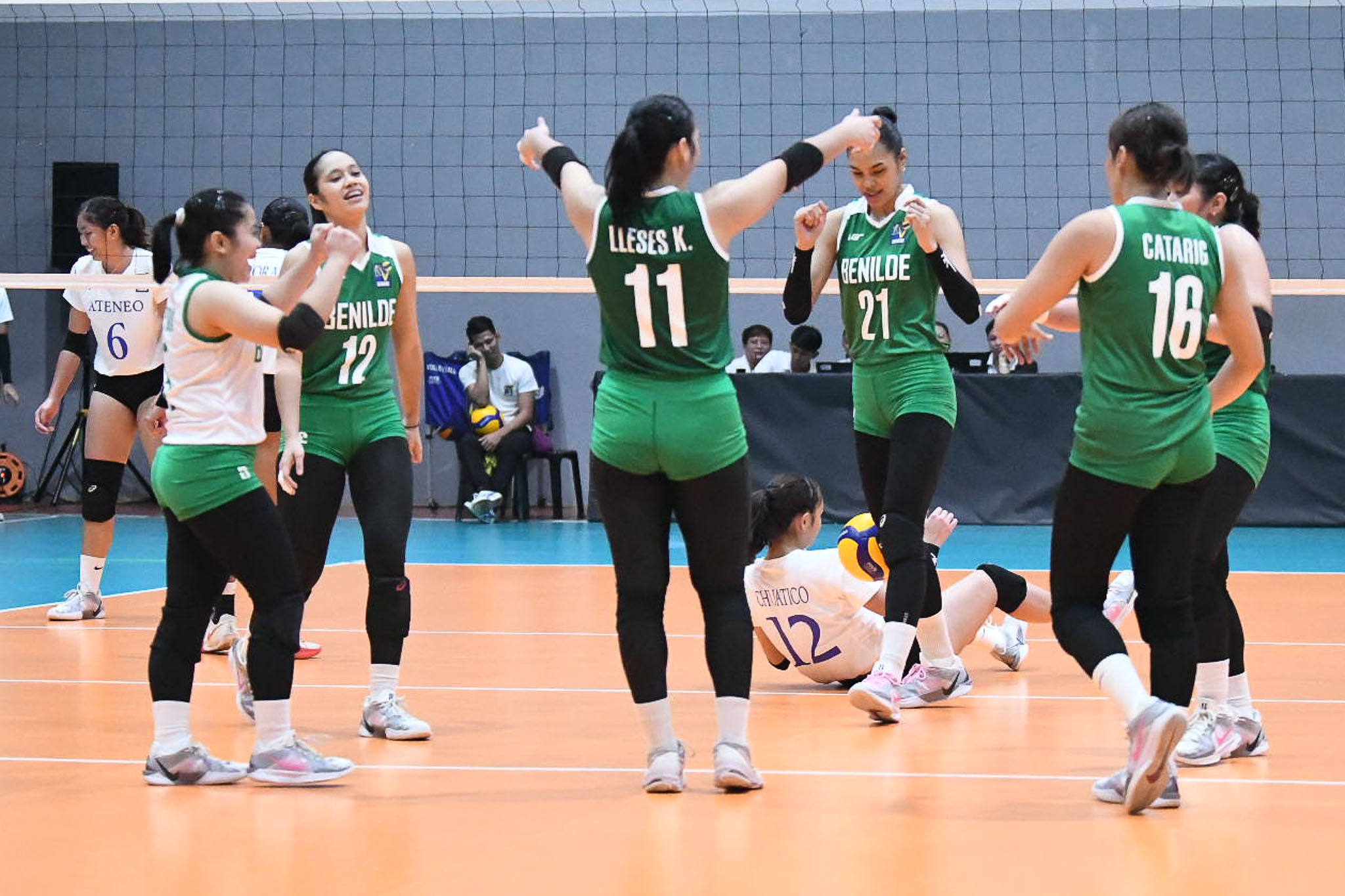 Benilde sweeps debuting Ateneo, seizes solo lead