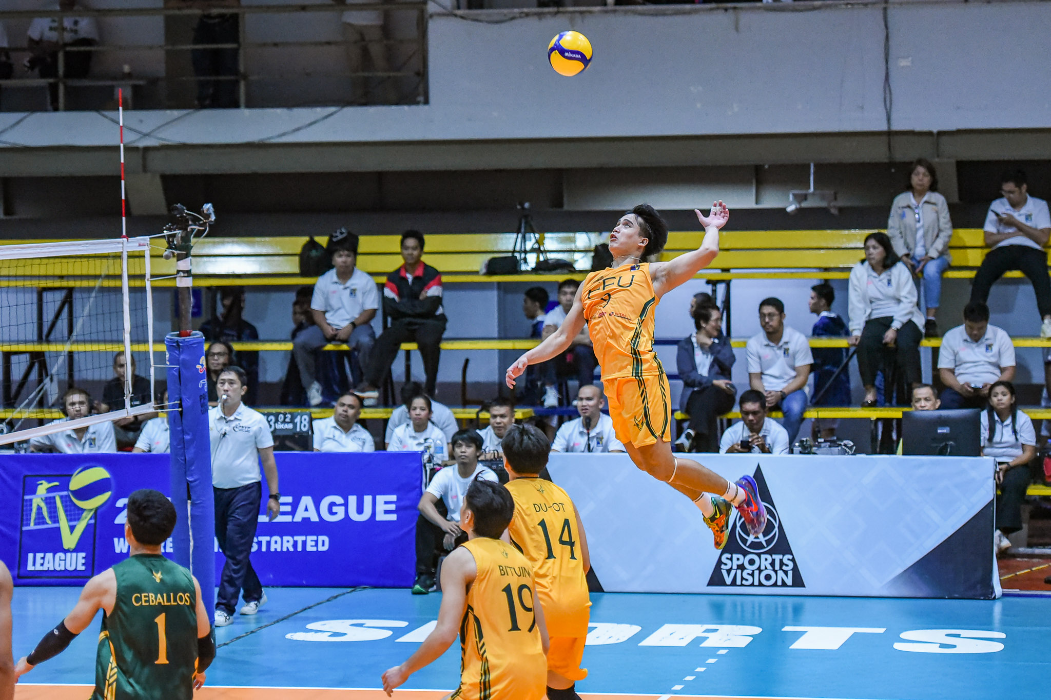 FEU ends skid, eliminates Letran to march into semis