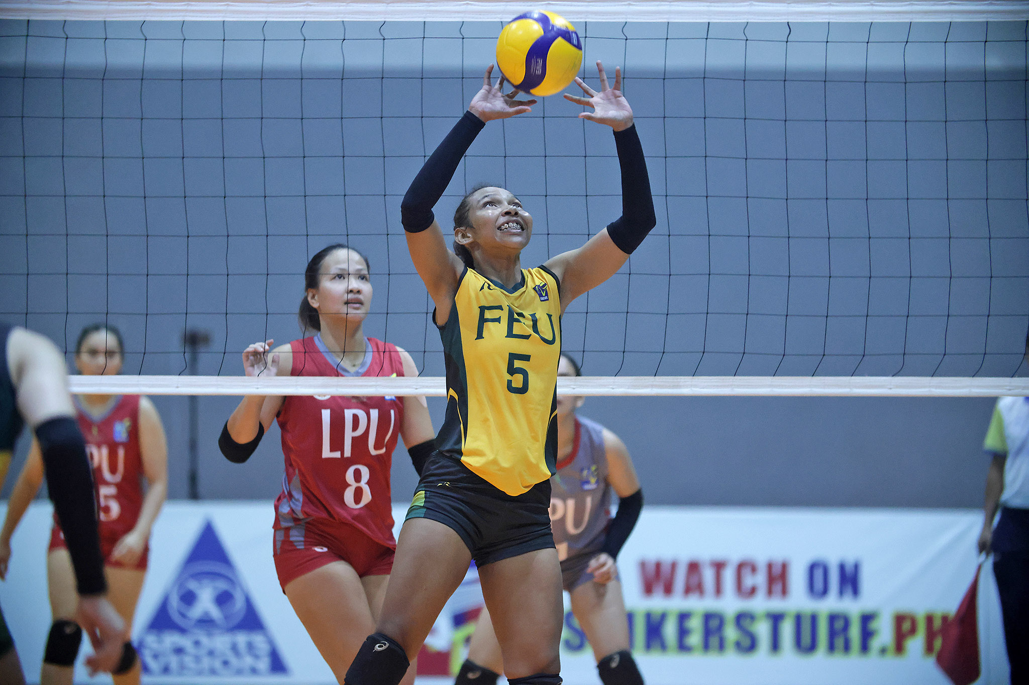 Ubaldo steers FEU past LPU in 4 for share of lead