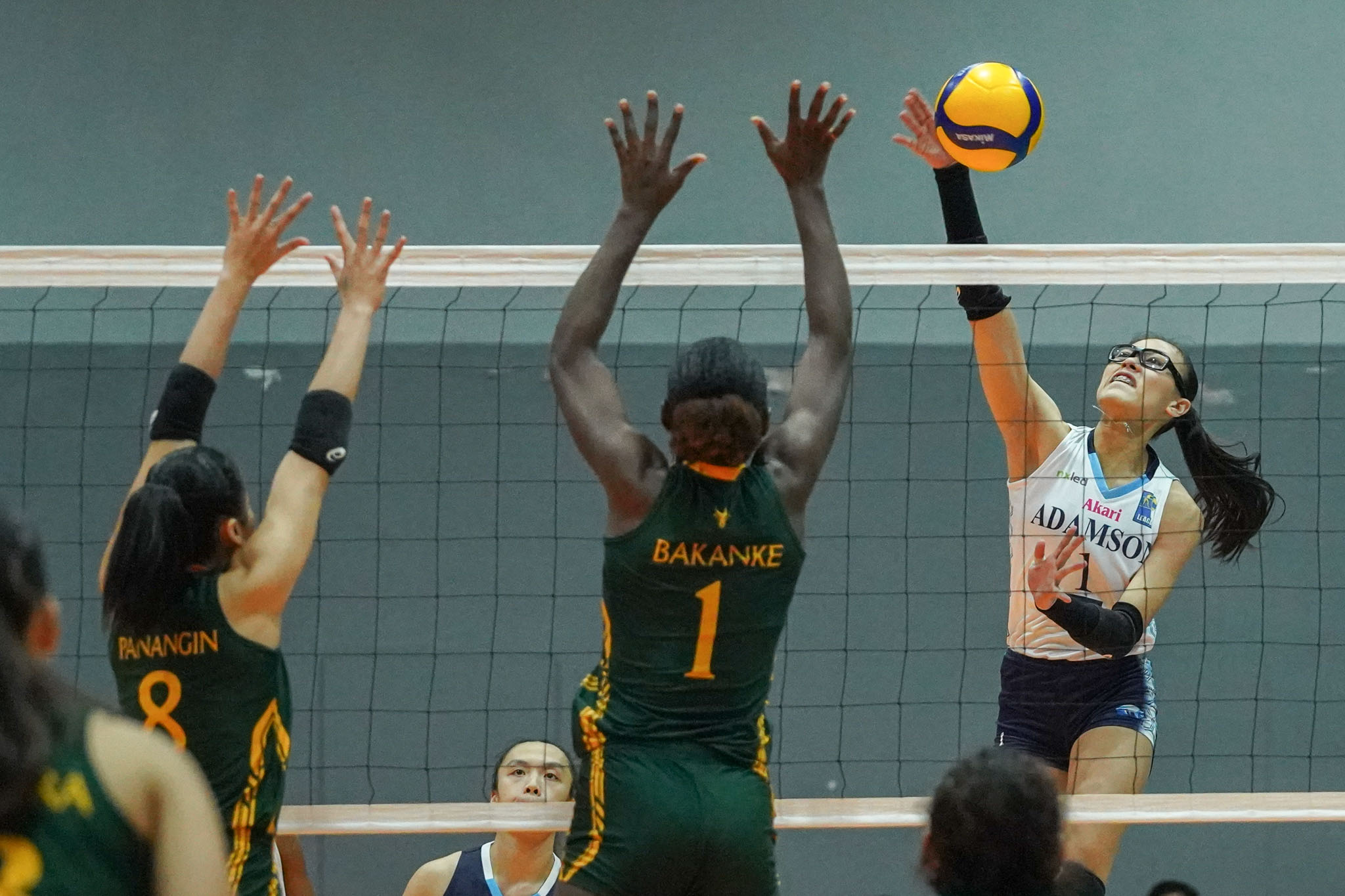 Nitura powers Adamson to thrilling 5-set win vs FEU