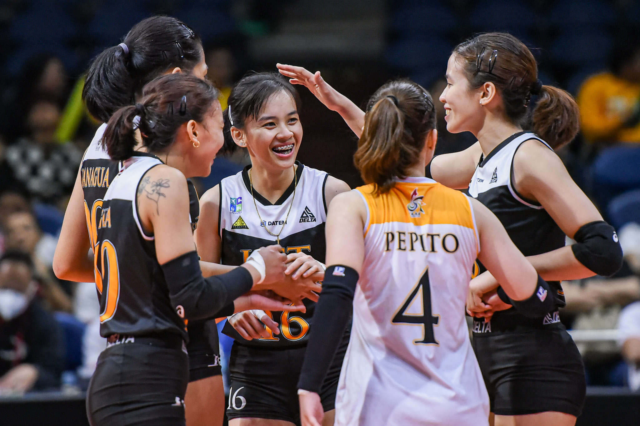 V-League kicks off with four interleague matches