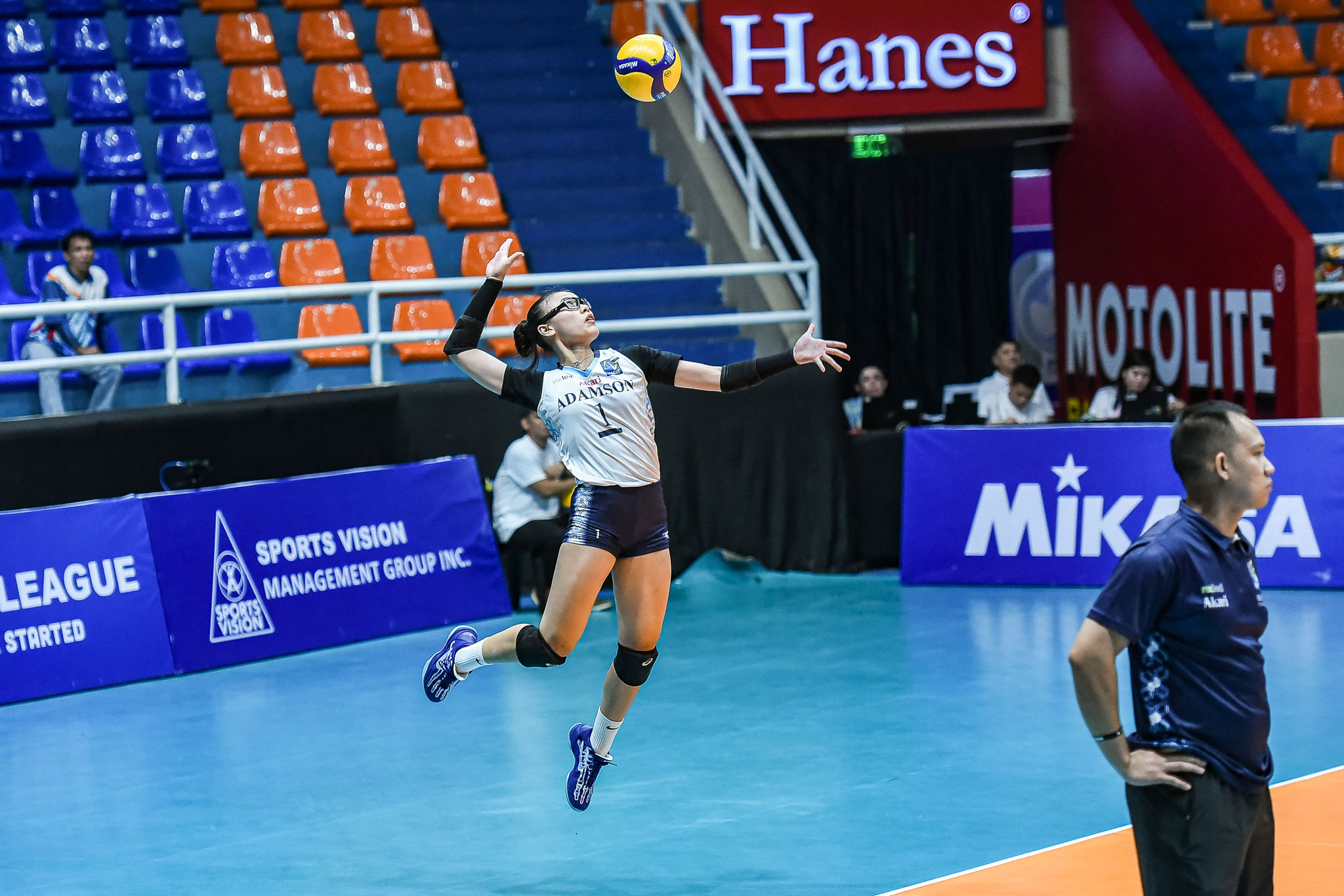 Adamson cruises past Arellano, closes in on women's finals